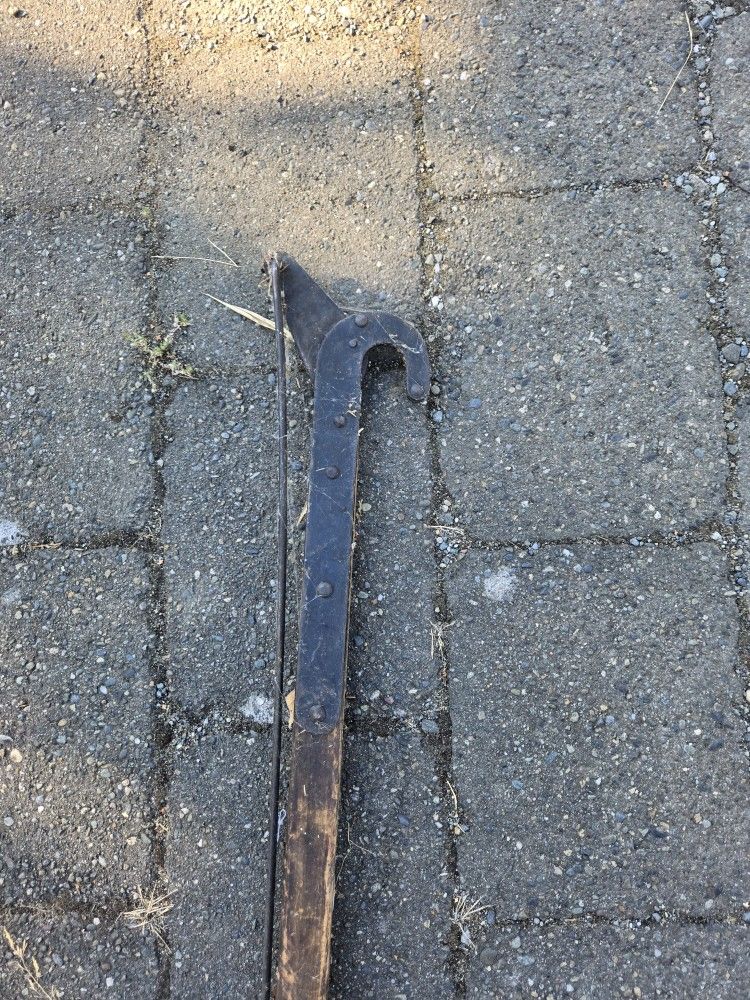 Antique Pole Branch Trimmer $10