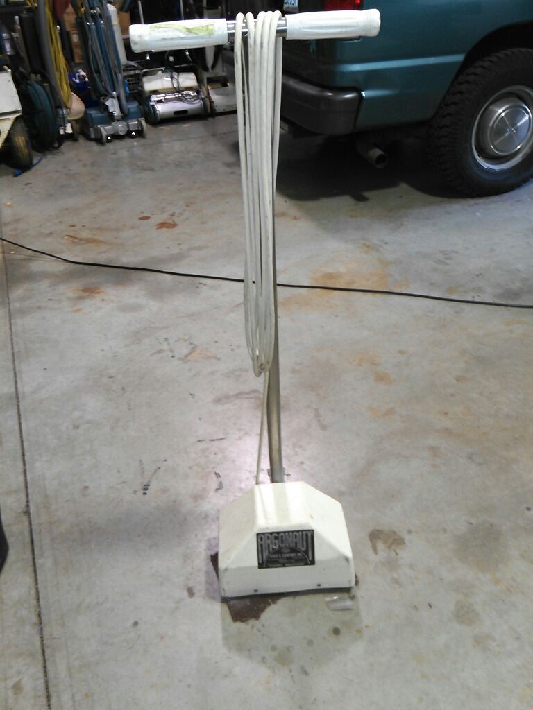 Argonaut towel machine floor scrubber buffer carpet cleaner for Sale in