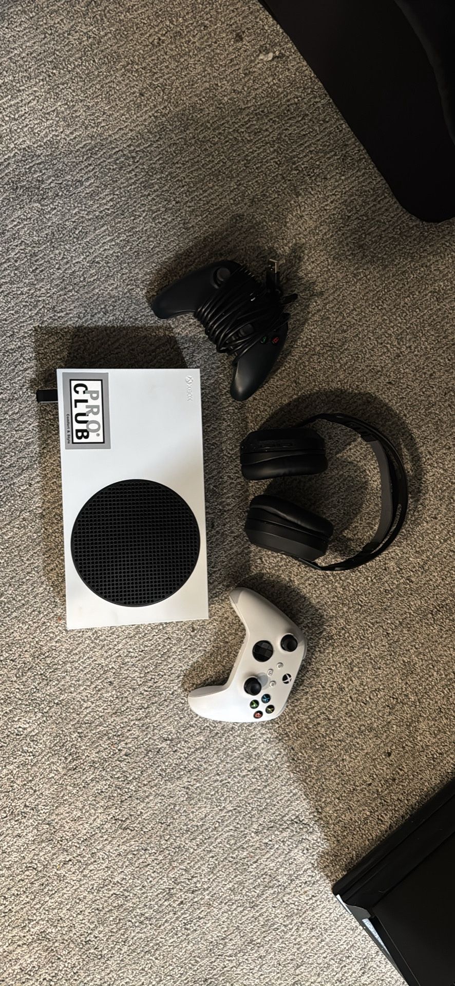 Xbox Series S W/ Xtra Controller And Wireless Headset