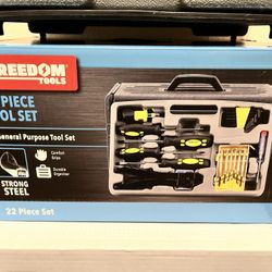 100 - Piece - Freedom Tools - Tool Set - (New) $ 65