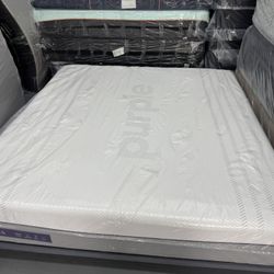 KING SIZE PURPLE .4 MATTRESS & BOX SPRINGS BED SET