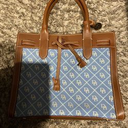 Purse Sale