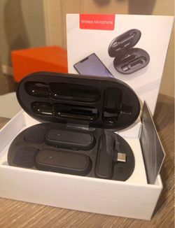 Wireless Microphone System with Charging Case