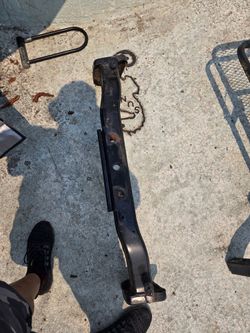 2014 Toyota Tacoma Tow Hitch Mount