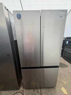 Midea 33” French Door Refrigerator in Stainless Steel