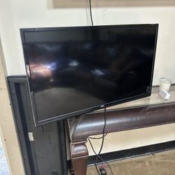 32 Inch Flat Screen 