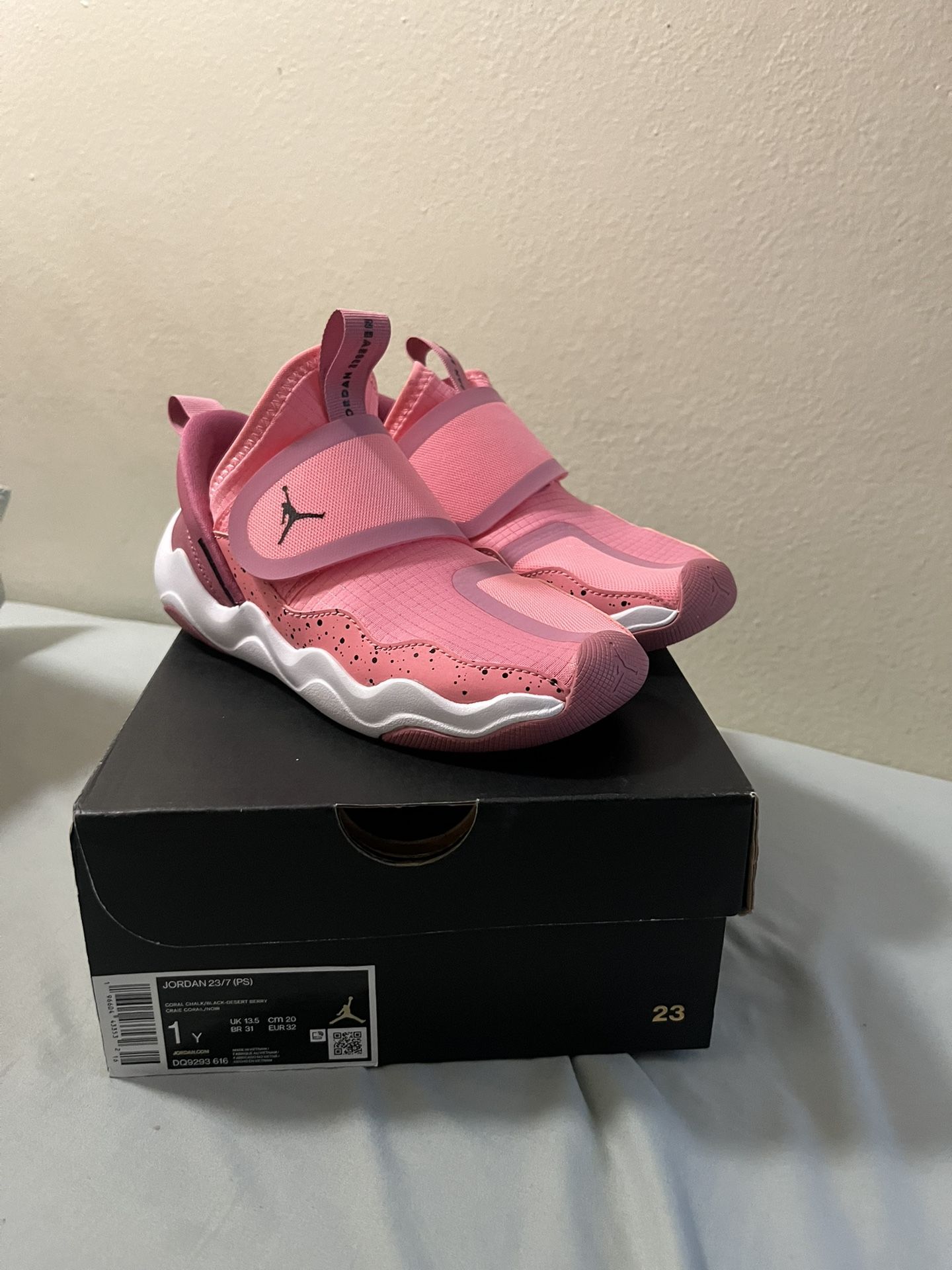 Jordan 23/7