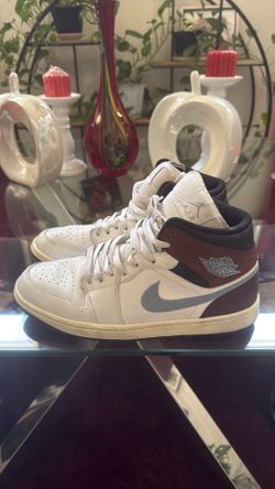 Air Jordan 1 Retro Mid
