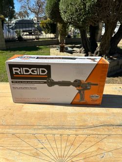 RIDGID 18V 10 oz. Caulk and Adhesive Gun