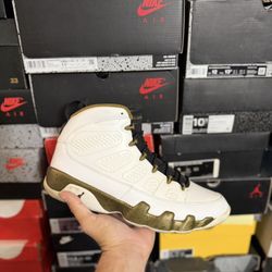 Jordan Statue 9s size 11 VNDS 