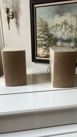 KEF Q-10 Pair of Bookshelf Speakers with Fabric Grille