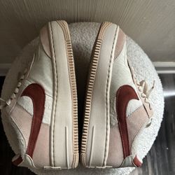 Nike Women’s Size 6