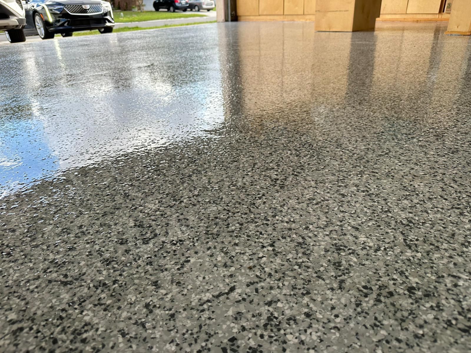 Garage Flooring Specialists in Florida ποΈ We install epoxy resin coatings with top durability, resistance, and a premium elegant finish π. Give your