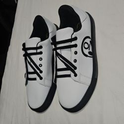 D J Op Snickers New Never used Respec⅝