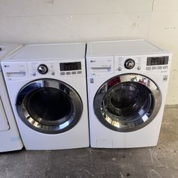 LG Front Load Washer And GAS Dryer Set 