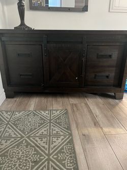 TV Stand/Chest