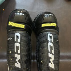 CCM TACKS AS-V SHIN GUARDS JUNIORS 
