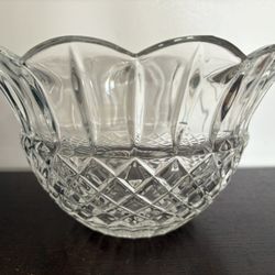 Violetta Poland hand-cut crystal glass serving bowl - 5.5” x 9.5”