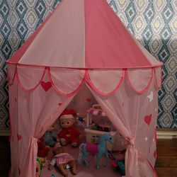 Kid Tent With Toys 