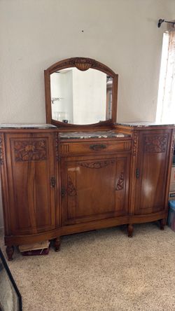 Antique hutch cabinet