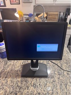 Dell P1913b 19” Monitor DisplayPort DVI VGA USB – No Power Cord