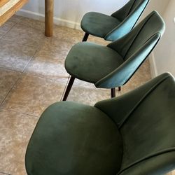 6 Beautiful Green Upholstered Dining Chairs🪑 