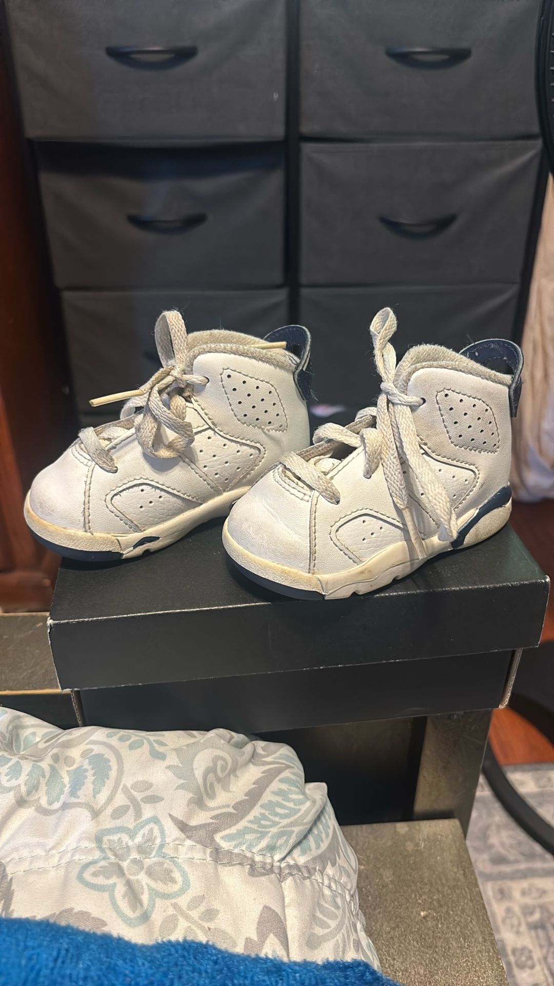 Jordan 6 Retro