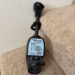 Southwire Surge Guard™ 30 Amp Portable RV Surge Protector with Enhanced Diagnostics, 2100 Joules, 44280