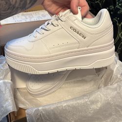 Coach Shoes Size 7.5