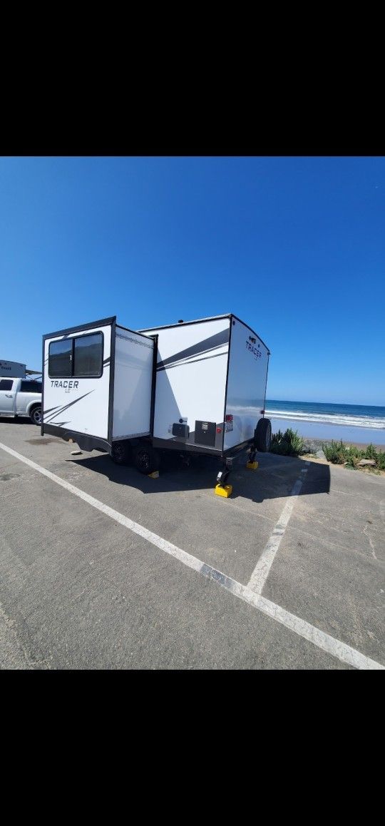 2021 TRACER LE 190RBSLE LIKE NEW USED 3 TIMES LENGTH 22'2INCH IN PERFECT CONDITION NICE AND CLEAN NO PETS,SALE WITH ALL ACCESSORIES HITCH STABILIZED,S