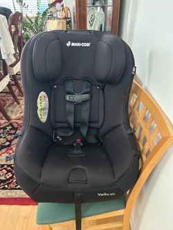 CAR SEAT - FREE EXPIRES 9/18/27