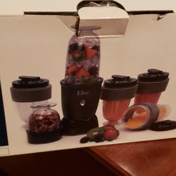 Pampered Chef Deluxe Cooking Blender for Sale in Bonney Lake, WA - OfferUp