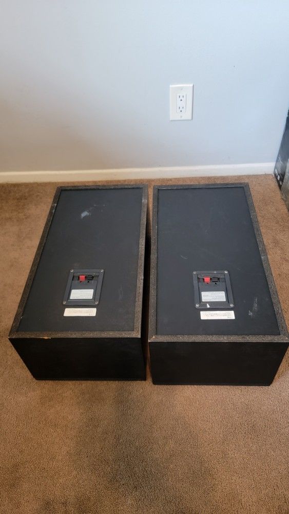 VINTAGE SONY APM-750AV TWO-WAY SPEAKER SYSTEM w/ BOX - Good but