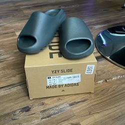 Yeezy Slides Dark Onyx 