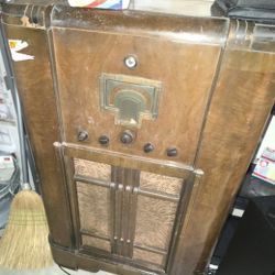 Antique 1936 RCA 9K2