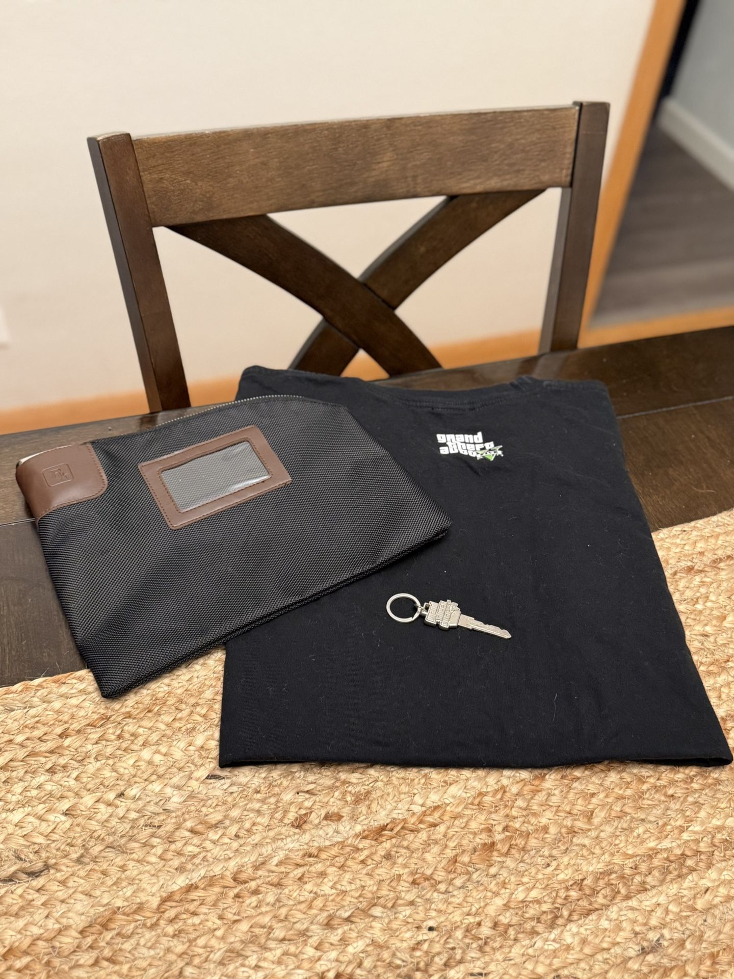 Grand Theft Auto 5 Security bag And Shirt - Collectors Items