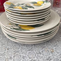 Free Plates And Jug Thing For Free