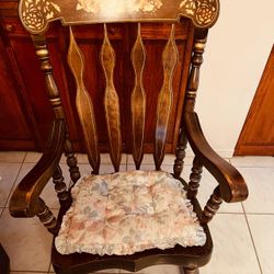 Solid Wood Rocking Chair 