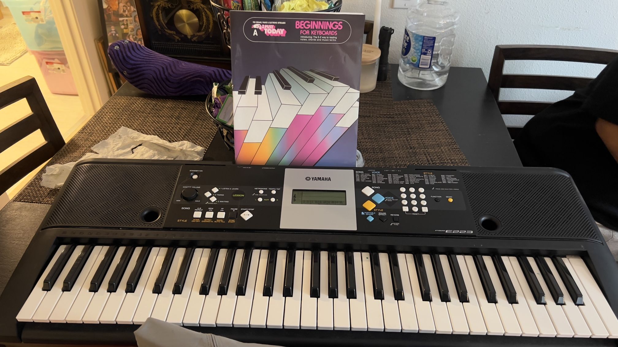 Yamaha  PSR E223 Keyboard