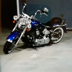 2010 Softail Deluxe great condition