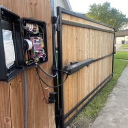 Liftmaster Gate Opener 