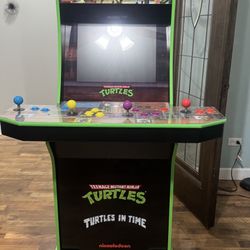Arcade 1Up Teenage Mutant Ninja Turtles With Riser