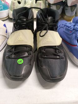 Kyrie's..size 12 glowing dark