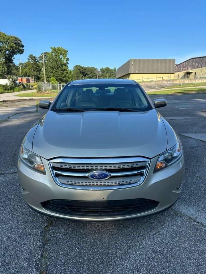 2011 Ford Taurus