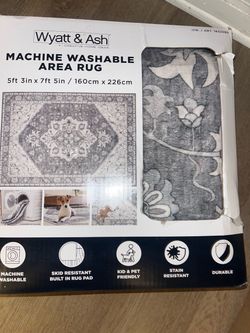 Area rug