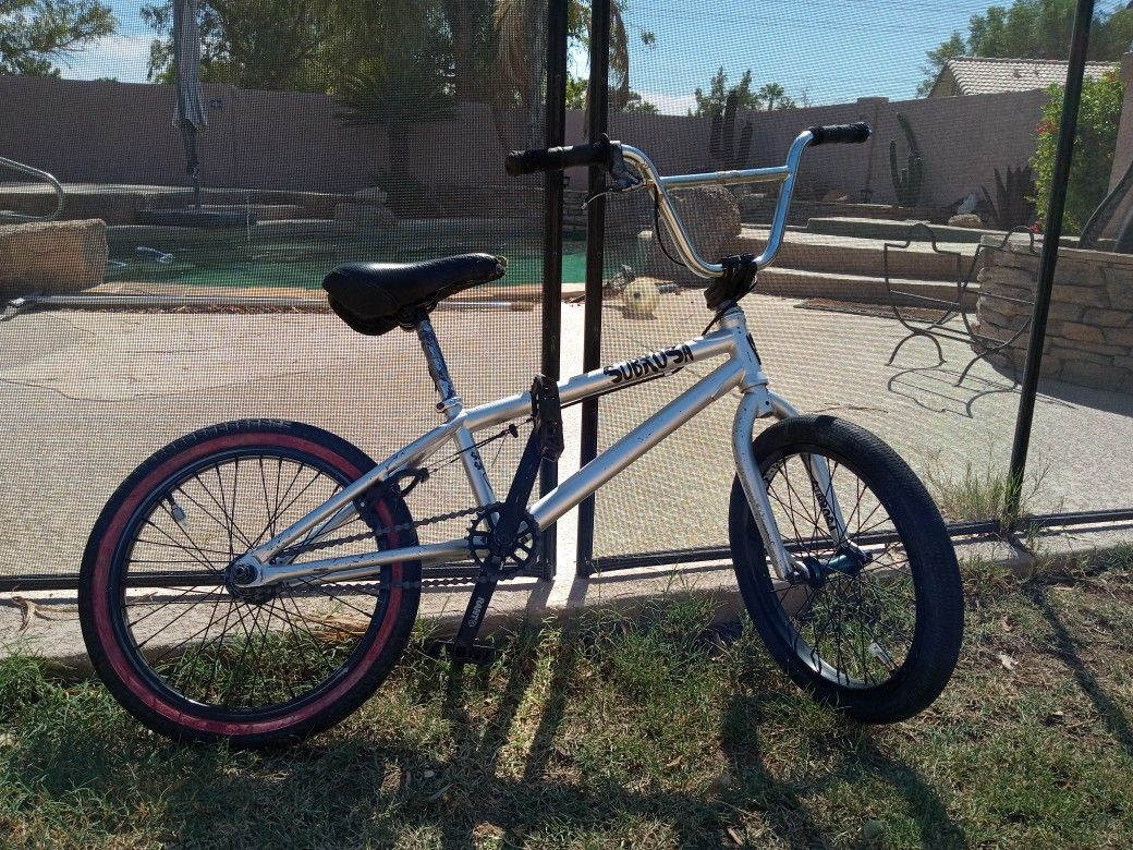 Price Drop* Subrosa Salvador 18” BMX Bike