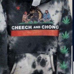 CHEECH AND CHONG CALIFORNIA REPUBLIC BEAR LIMITED EDITION BUD LIT MEN'S HOODIE SWEATER SIZE SMAL/MEDIUM BLEACHED DARK GRAY/GRAY BRAND NEW WITH TAGS.