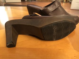 4 pair shoes