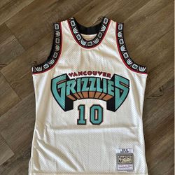Vintage Throwback Mike Bibby Mitchell & Ness Jersey