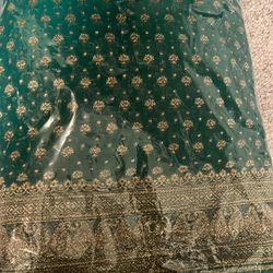 Beautiful New Banarasi Woven Saree For Sale